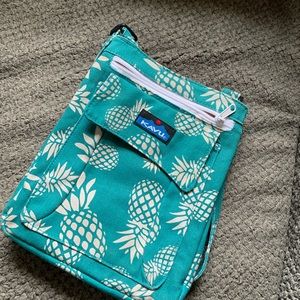 Teal pineapple Kavu crossbody NWT